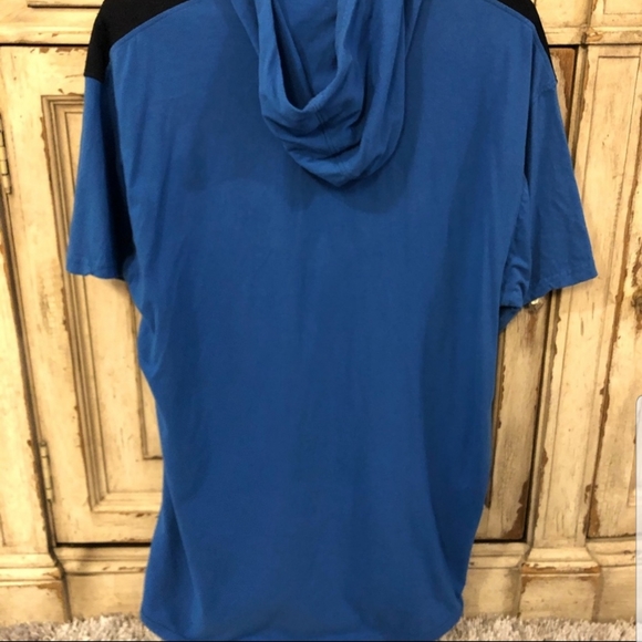 Men's Hooded Shirt - Picture 4 of 10